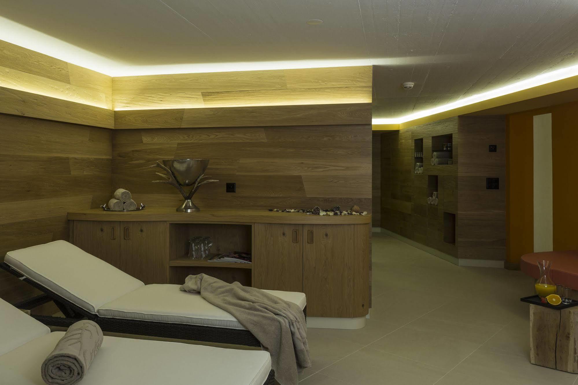 Hotel Cervo Sils Maria Ngoại thất bức ảnh